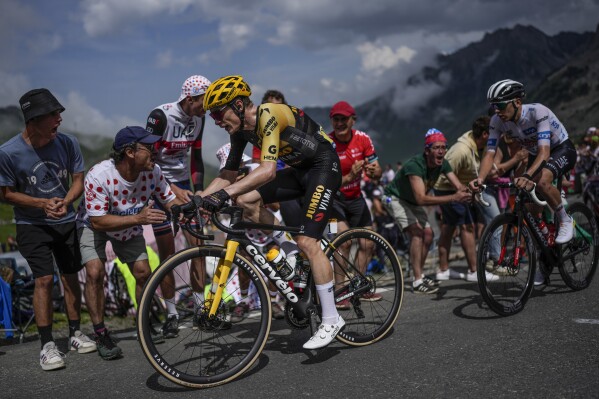 Cycling yellow 2025 jersey